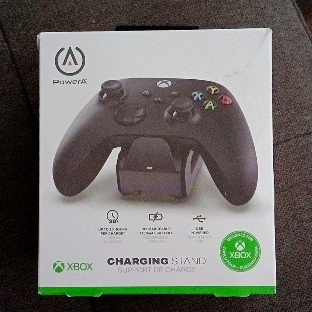 Charging stand for Xbox NIB